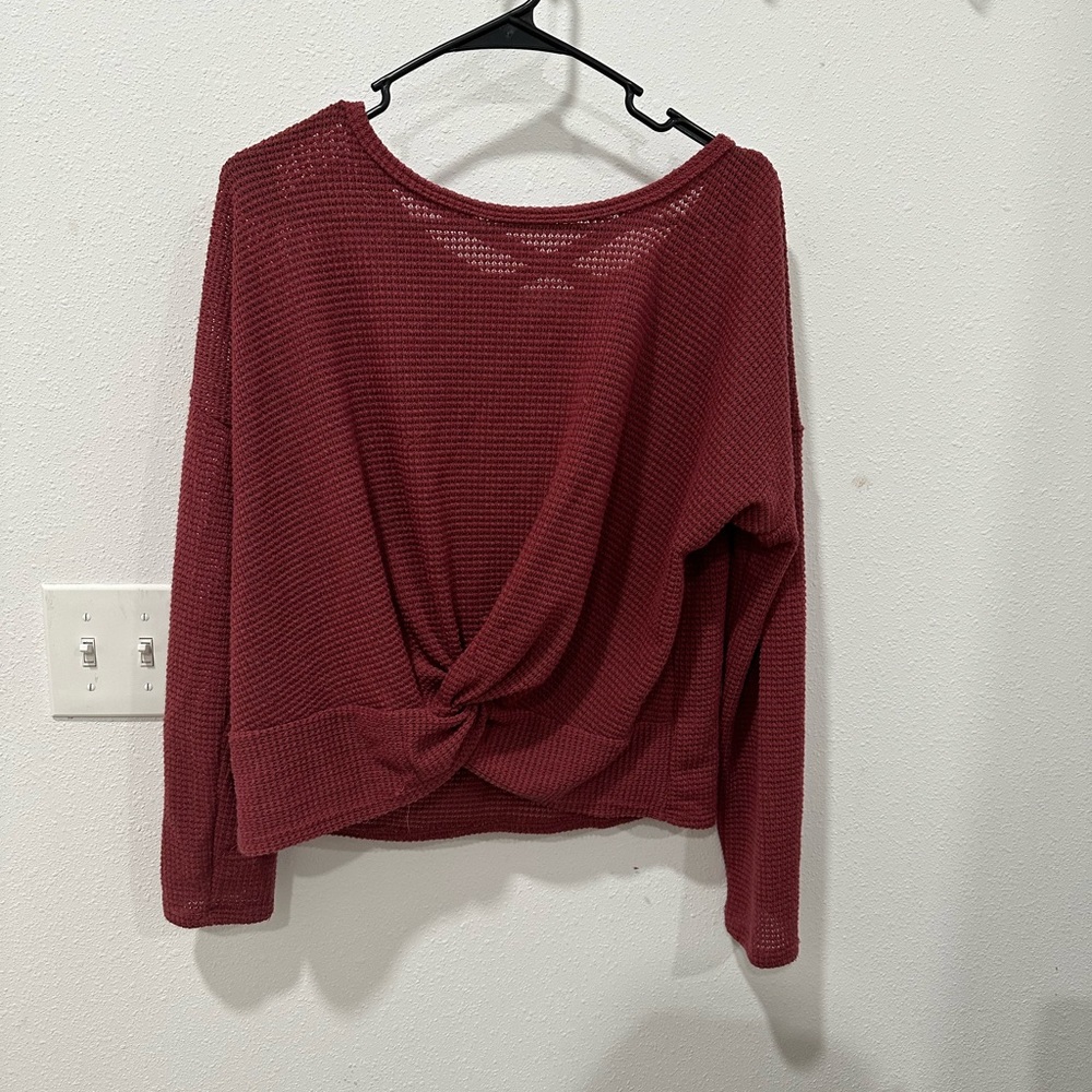 Maroon sweater
